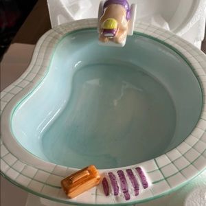 1995 Lotus Hot Tub Swimming Pool Novelty Chip and Dip Serving Set